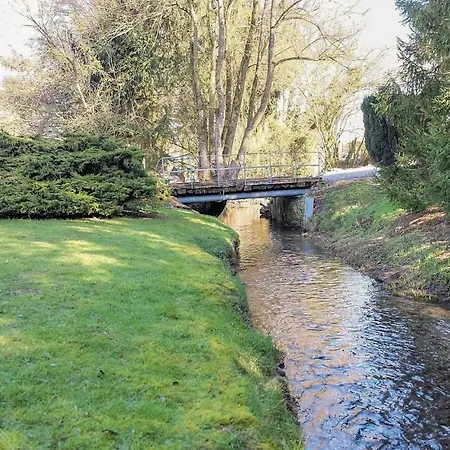 2 Bedroom Lovely In Hébergement de vacances Dimont