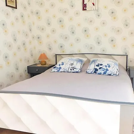 2 Bedroom Lovely In Dimont